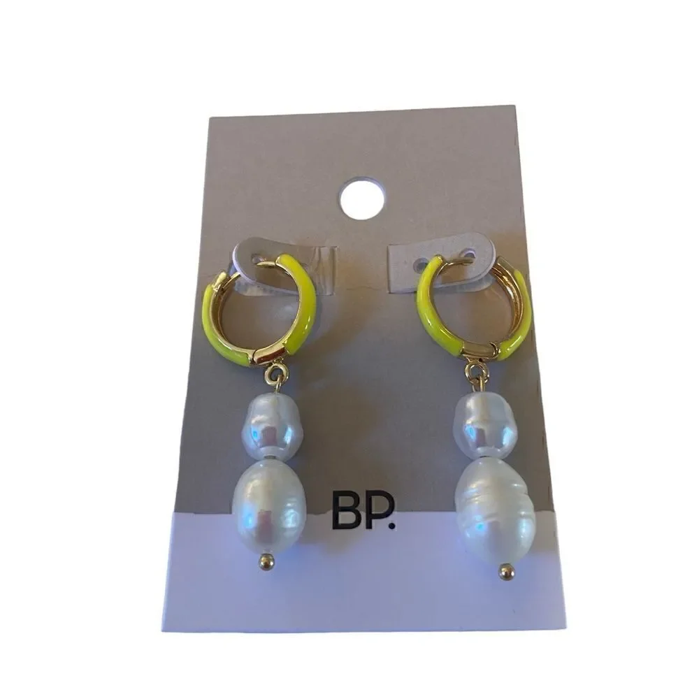 BP  Small yellow & gold tone hoops with double drop faux pearls.